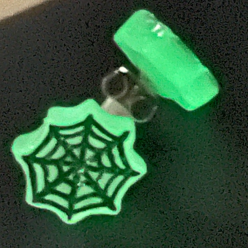 Spider Web Studs - Glow in the Dark